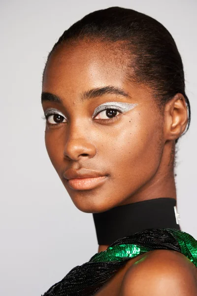 Look 10